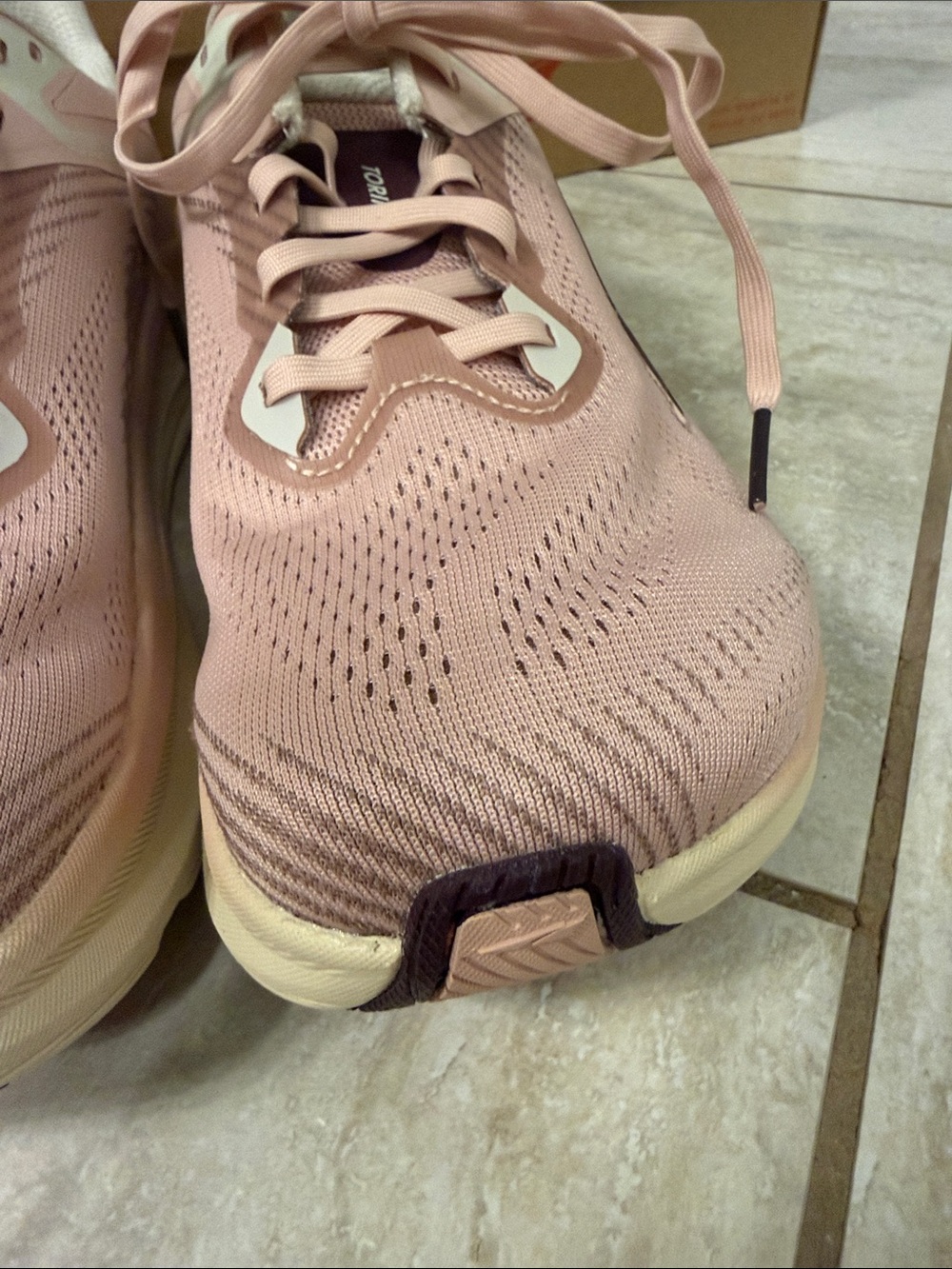 NWT Altra Torin 8 Running Shoes Dusty Pink 9 - Picture 9 of 16